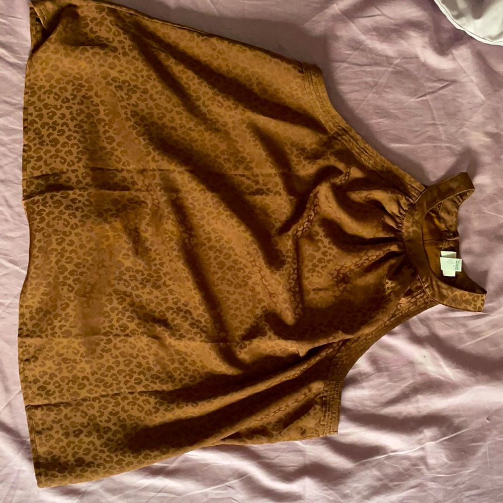 Brown cheetah print shirt